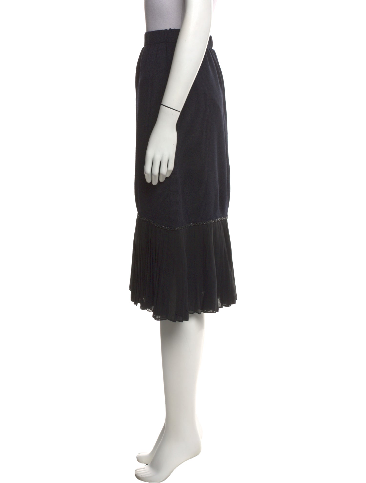 St. John Evening Wool Knee-Length Skirt