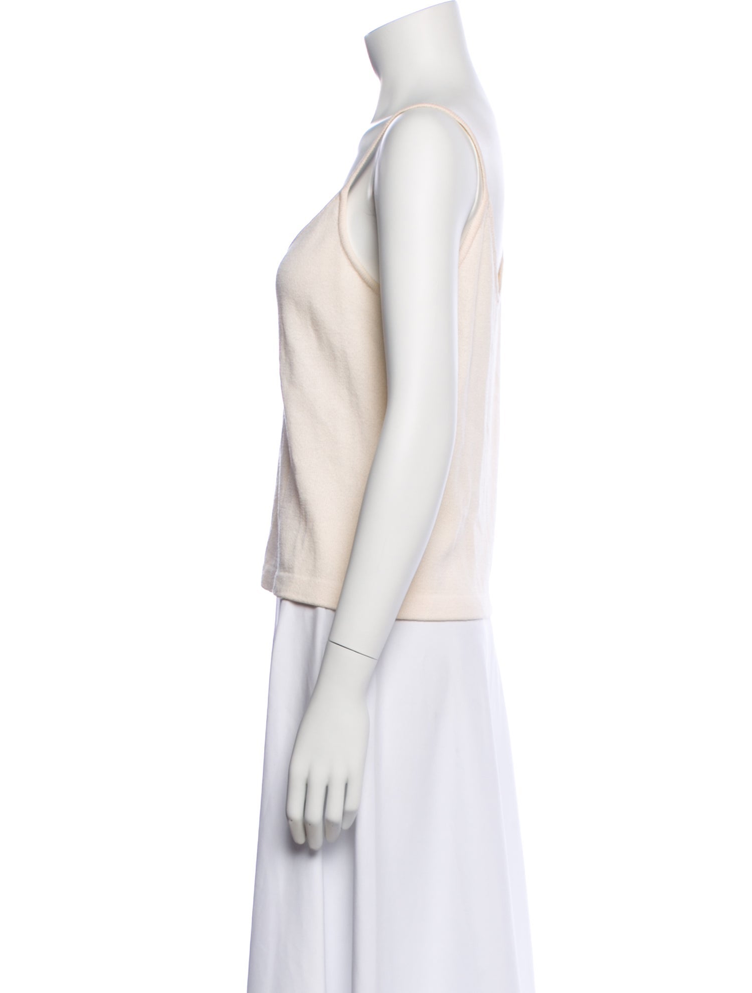 St. John Evening V-Neck Sleeveless Top