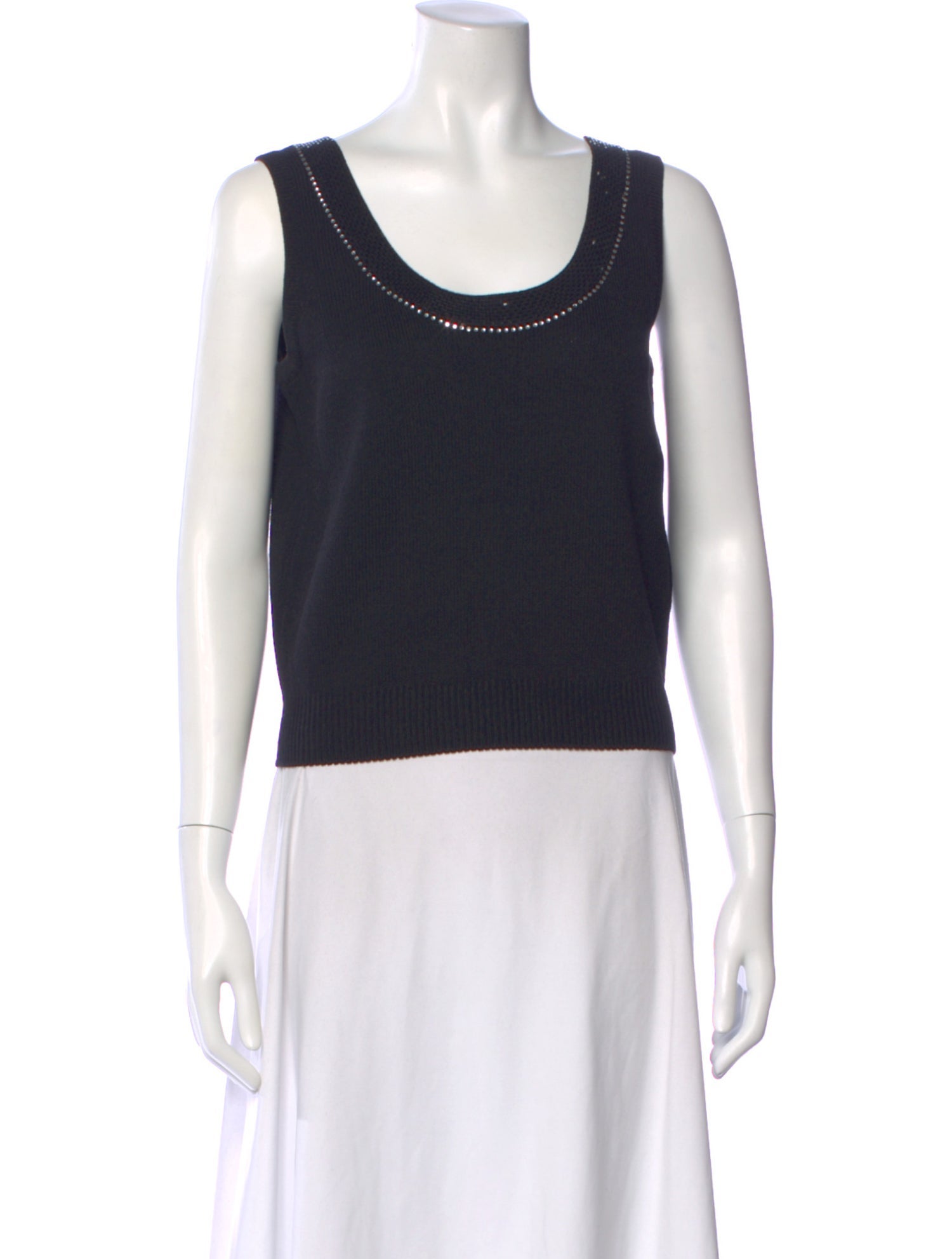 St. John Evening Scoop Neck Sleeveless Top