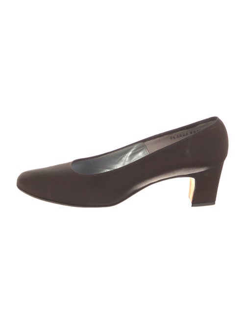 Saks Fifth Avenue Pumps