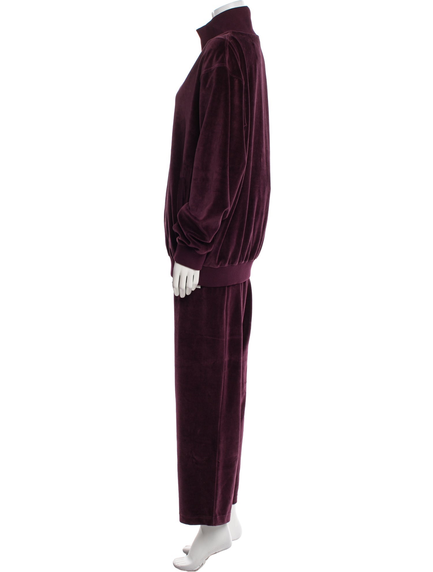 Saks Fifth Avenue Set w/ Tags