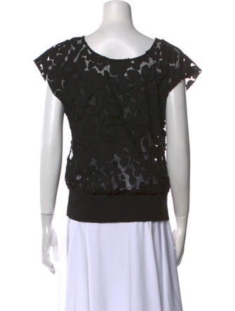 Saks Fifth Avenue Bateau Neckline Short Sleeve Top