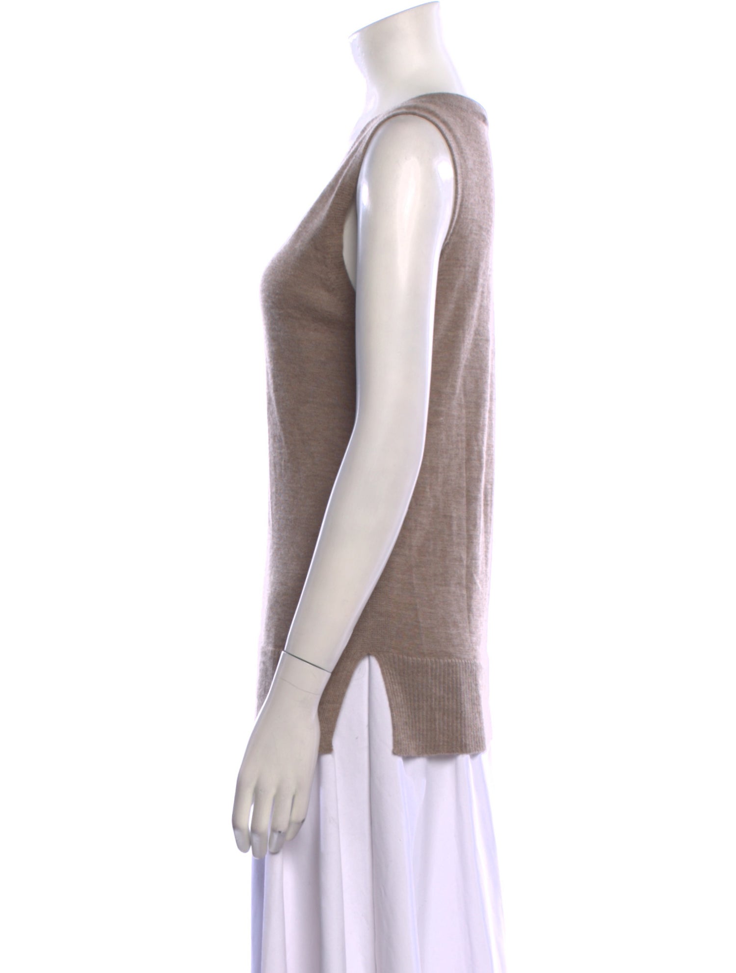 LAPOINTE V-Neck Sleeveless Top
