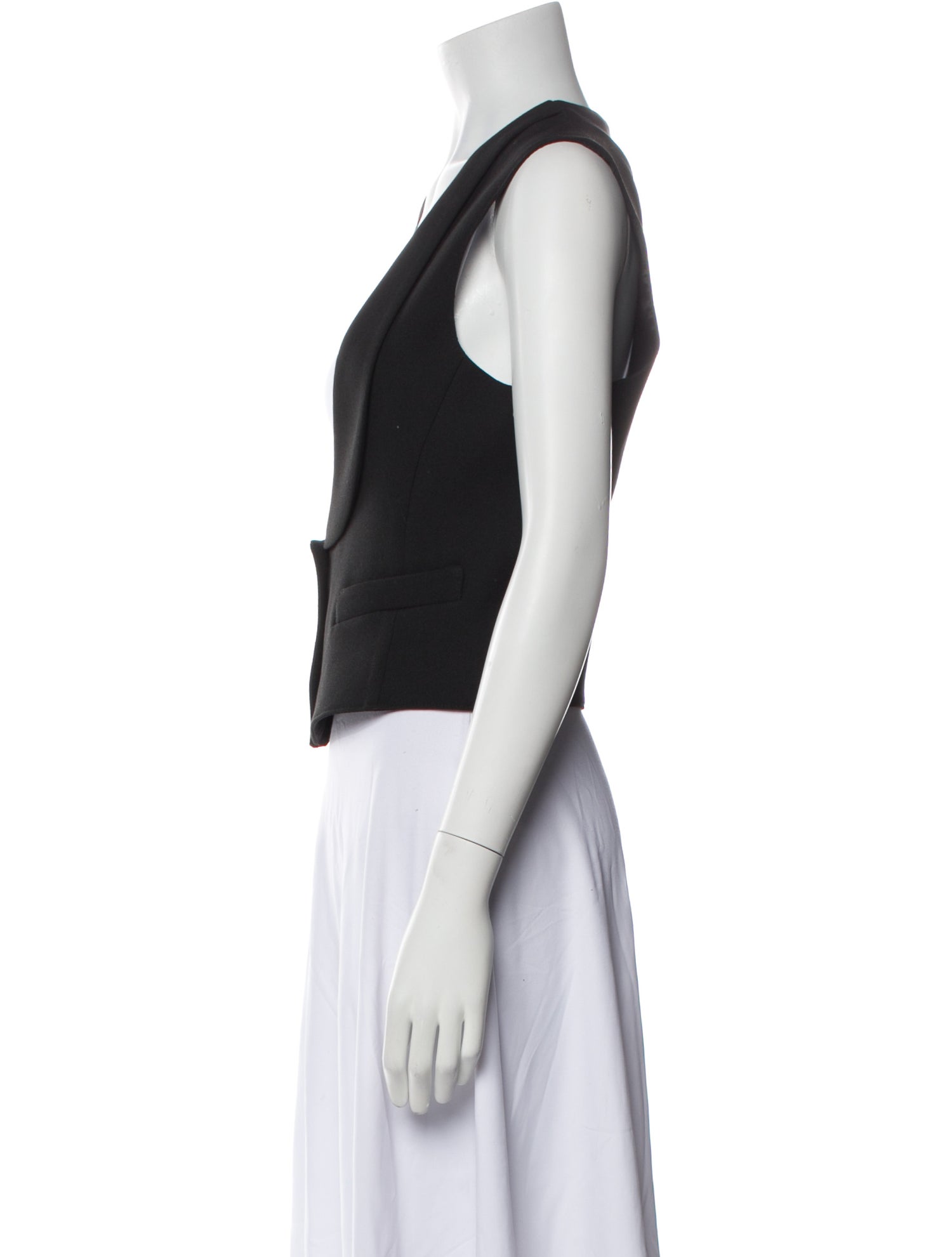 Smythe Scoop Neck Sleeveless Crop Top