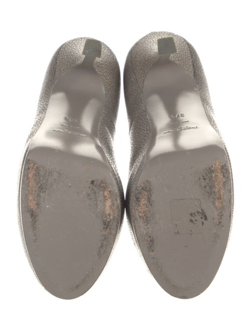 Saint Laurent Leather Pumps