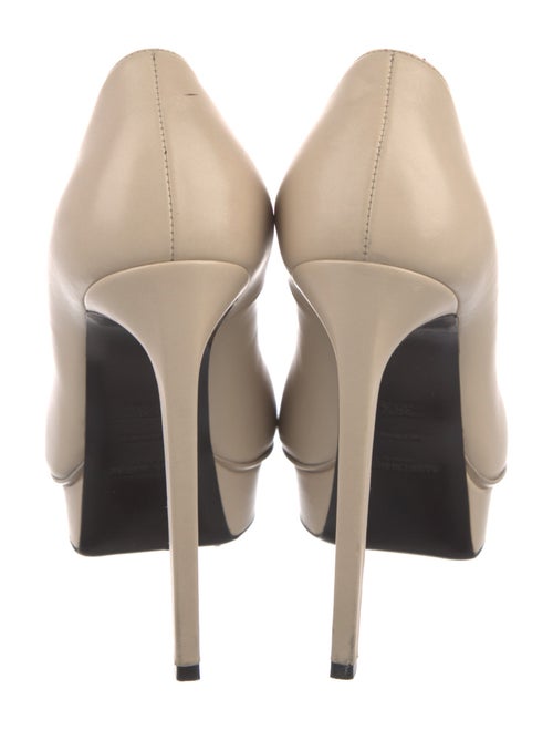 Saint Laurent Leather Pumps