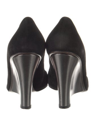 Stuart Weitzman Leather Pumps