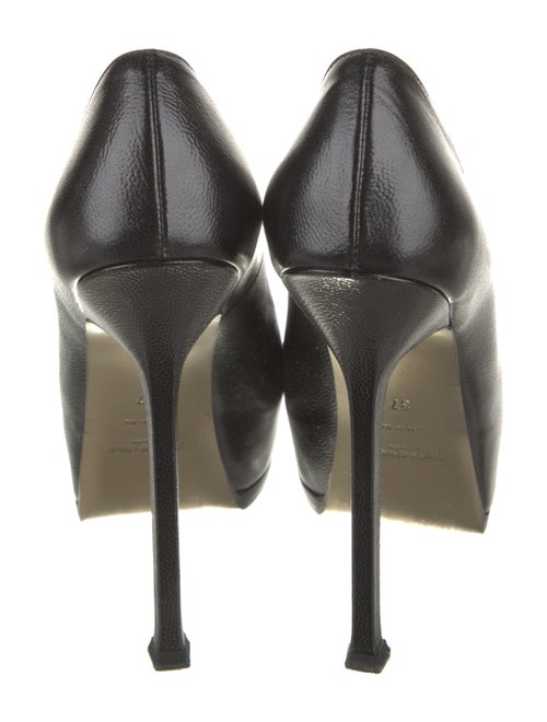 Yves Saint Laurent Rive Gauche Leather Pumps