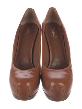 Saint Laurent Leather Pumps