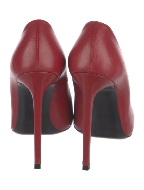 Saint Laurent Leather Pumps