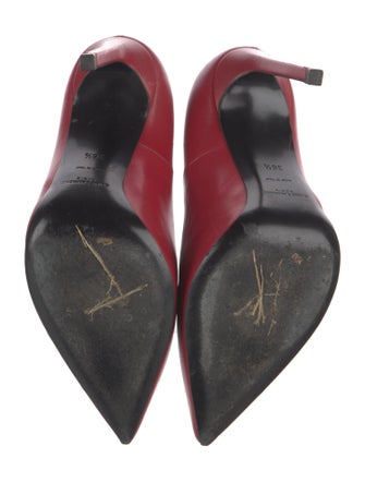 Saint Laurent Leather Pumps