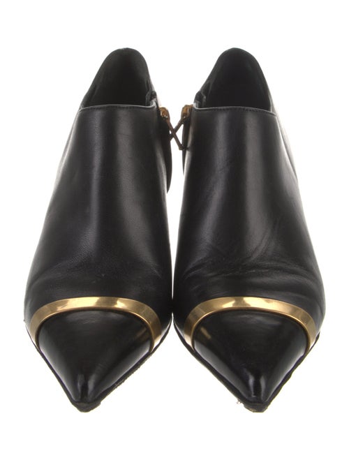 Saint Laurent Leather Pumps