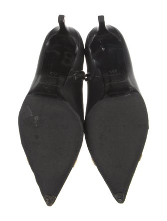 Saint Laurent Leather Pumps