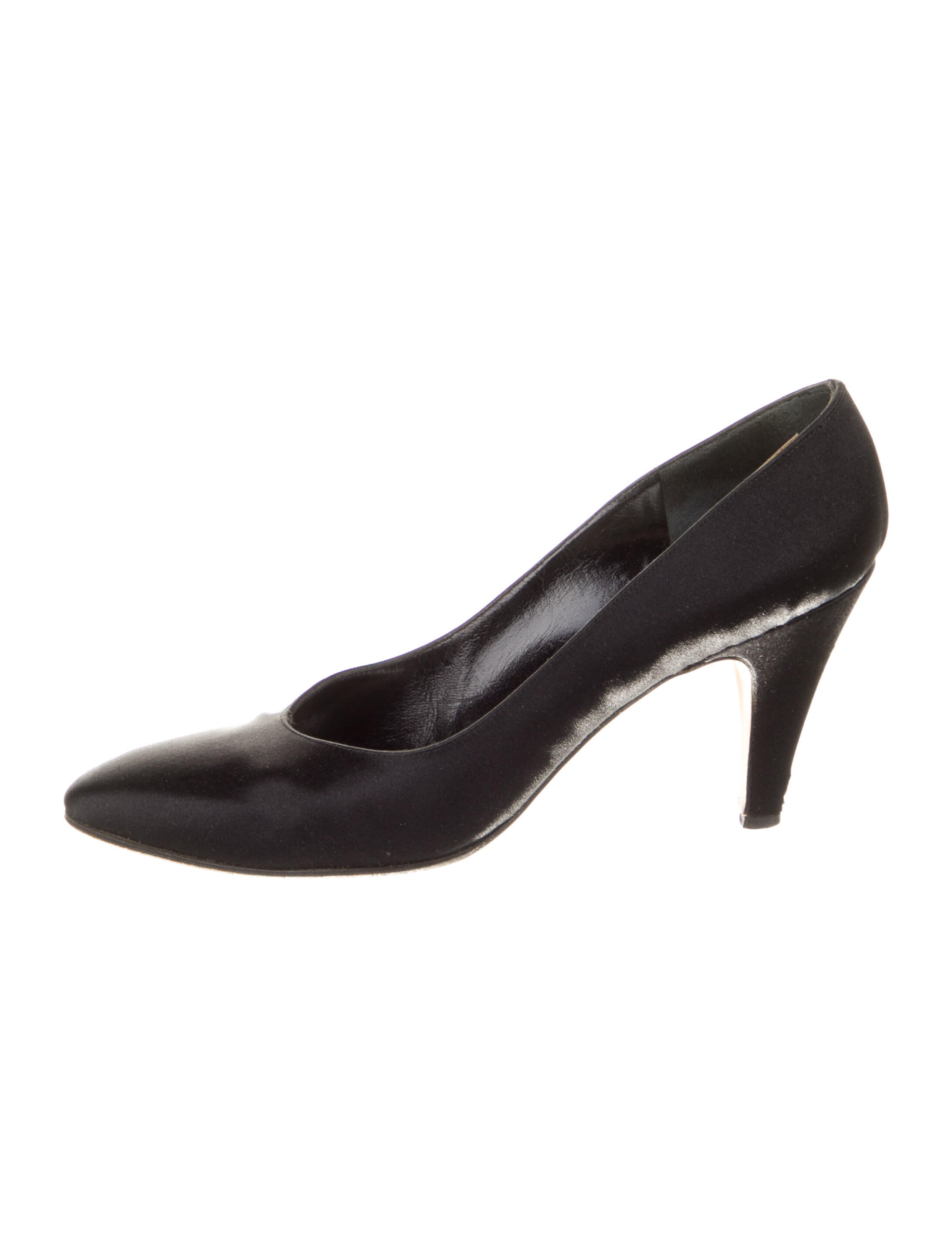 Yves Saint Laurent Satin Pumps