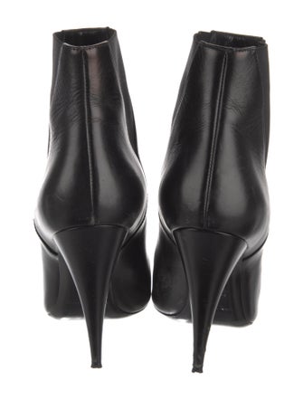 Saint Laurent Leather Chelsea Boots
