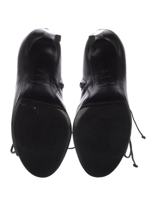 Saint Laurent Leather T-Strap Pumps