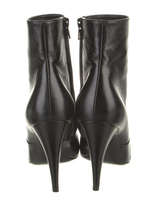 Saint Laurent Leather Pumps