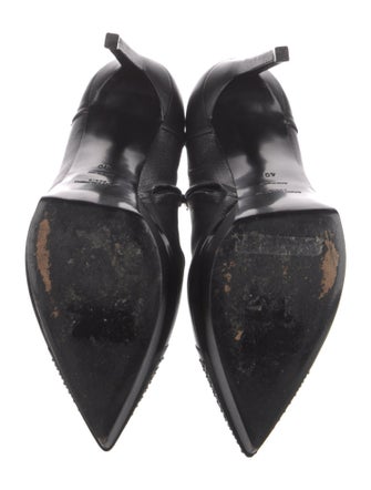 Saint Laurent Leather Studded Accents Pumps