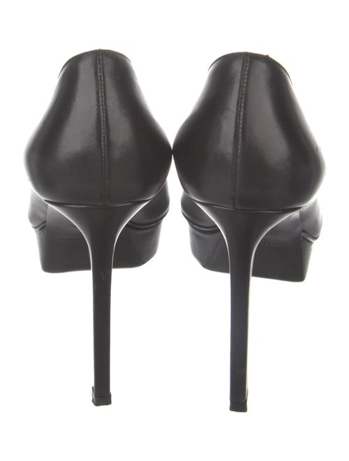 Saint Laurent Leather Pumps