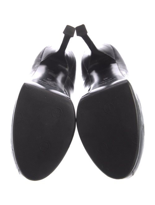 Yves Saint Laurent Leather Pumps
