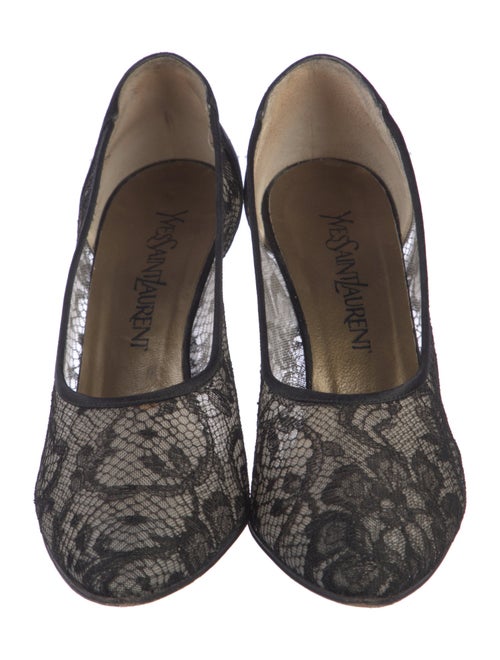 Yves Saint Laurent Lace Lace Pattern Pumps
