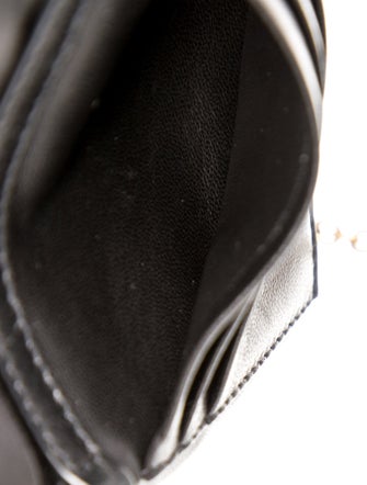 Saint Laurent Signature Calypso Compact 2023