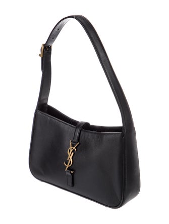 Saint Laurent Leather Le 5 à 7 2022