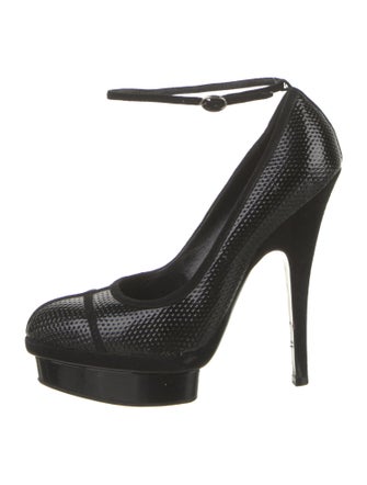 Yves Saint Laurent Rive Gauche Leather Pumps