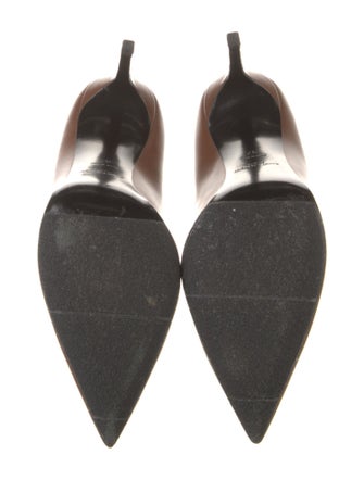 Saint Laurent Leather Pumps