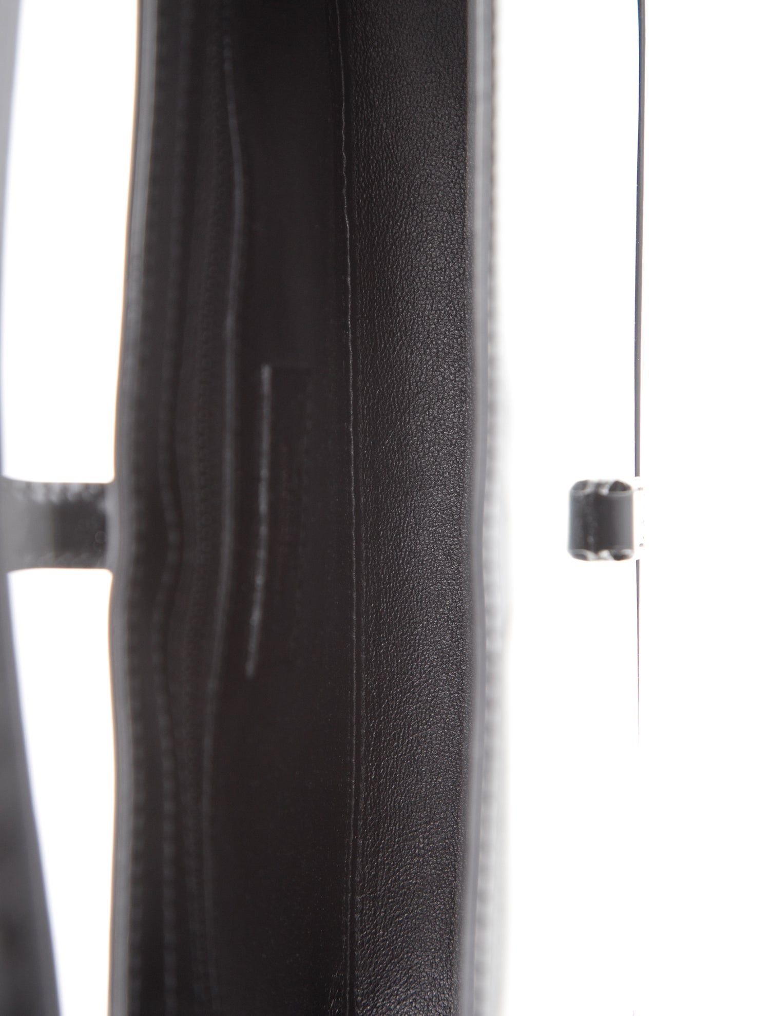 Saint Laurent Patent Leather Le 5 à 7