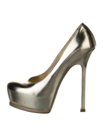 Yves Saint Laurent Patent Leather Pumps