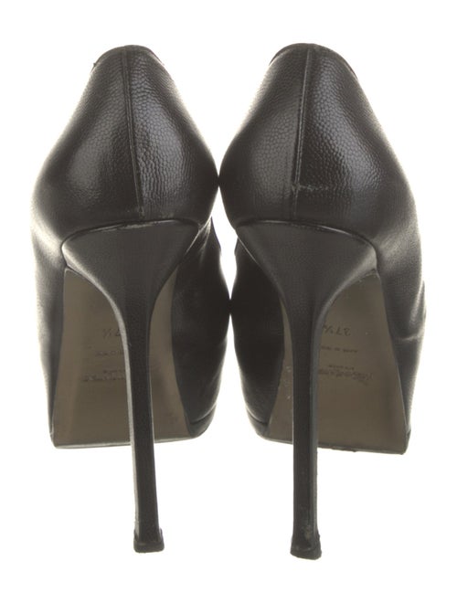 Yves Saint Laurent Leather Pumps
