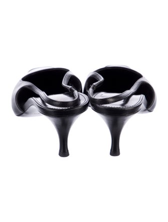 Saint Laurent Leather Slingback Pumps