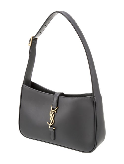 Saint Laurent Leather Le 5 à 7 2022