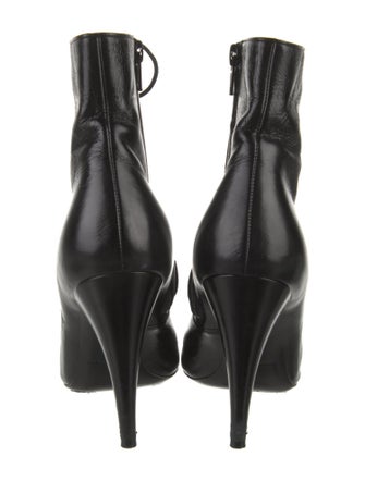 Saint Laurent Leather Pumps