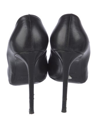 Saint Laurent Leather Pumps