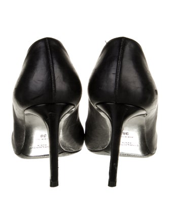 Saint Laurent Leather Pumps