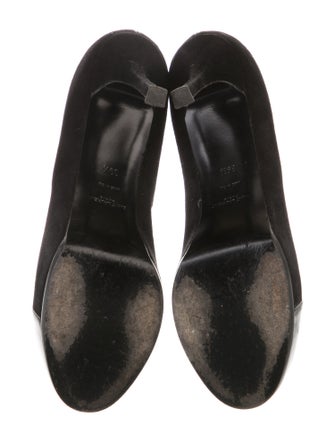 Saint Laurent Suede Pumps