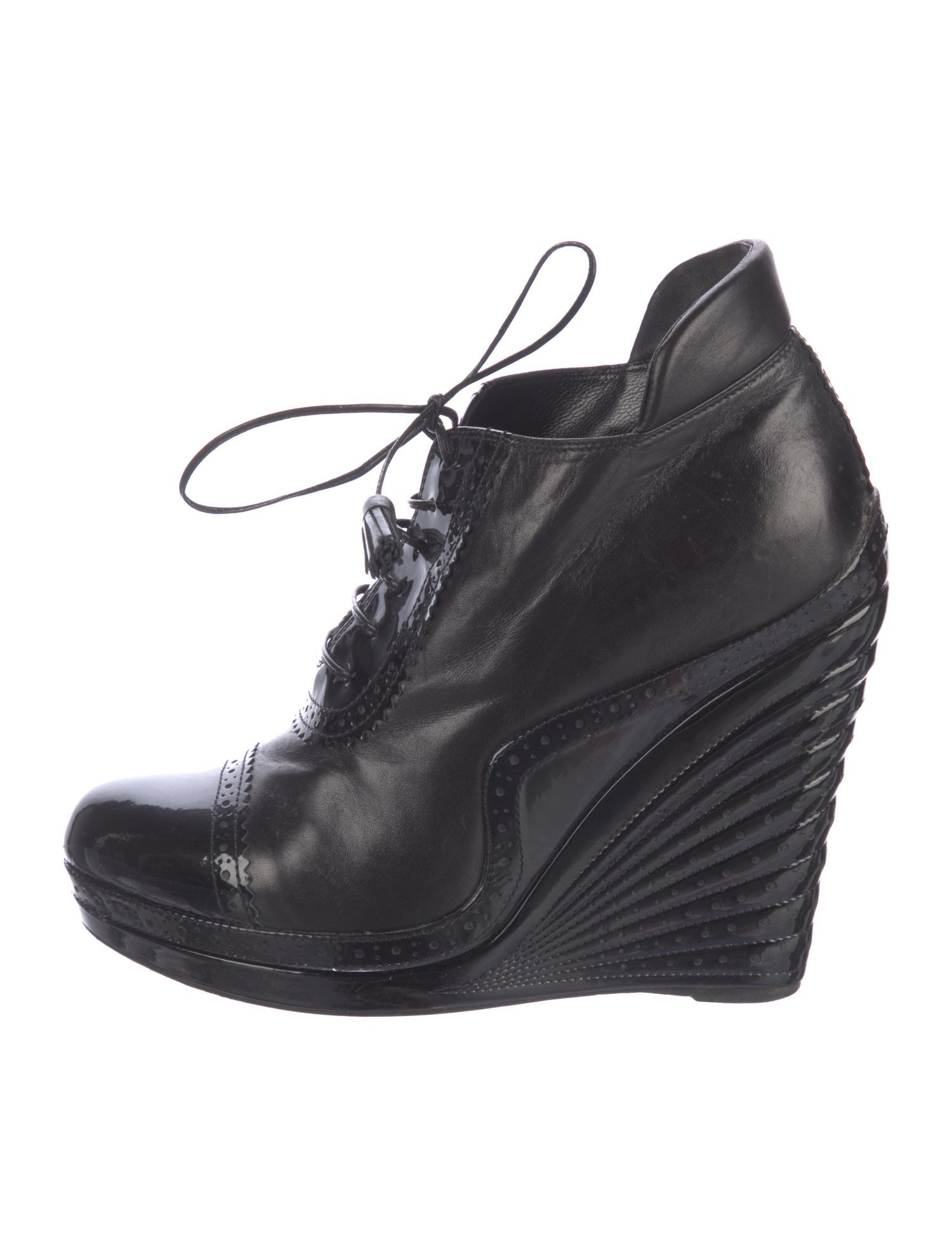 Saint Laurent Leather Lasercut Accents Pumps