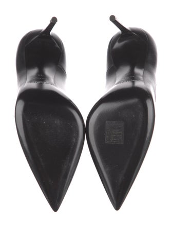 Saint Laurent Leather Pumps