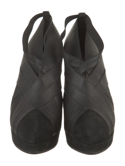 Saint Laurent Suede Pumps