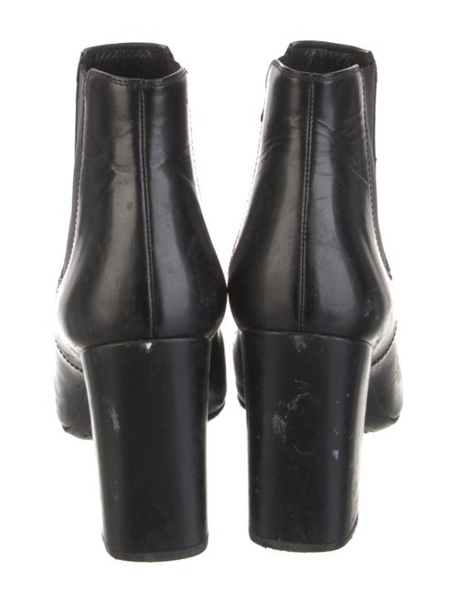 Saint Laurent Leather Chelsea Boots