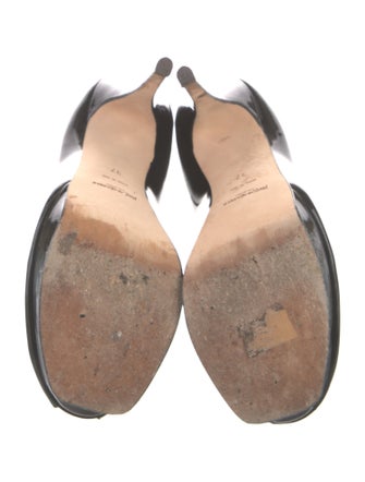 Saint Laurent Patent Leather Pumps