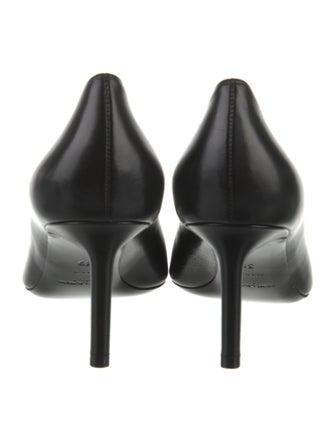 Saint Laurent Leather Pumps