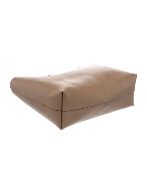 Saint Laurent Leather Tote 2022