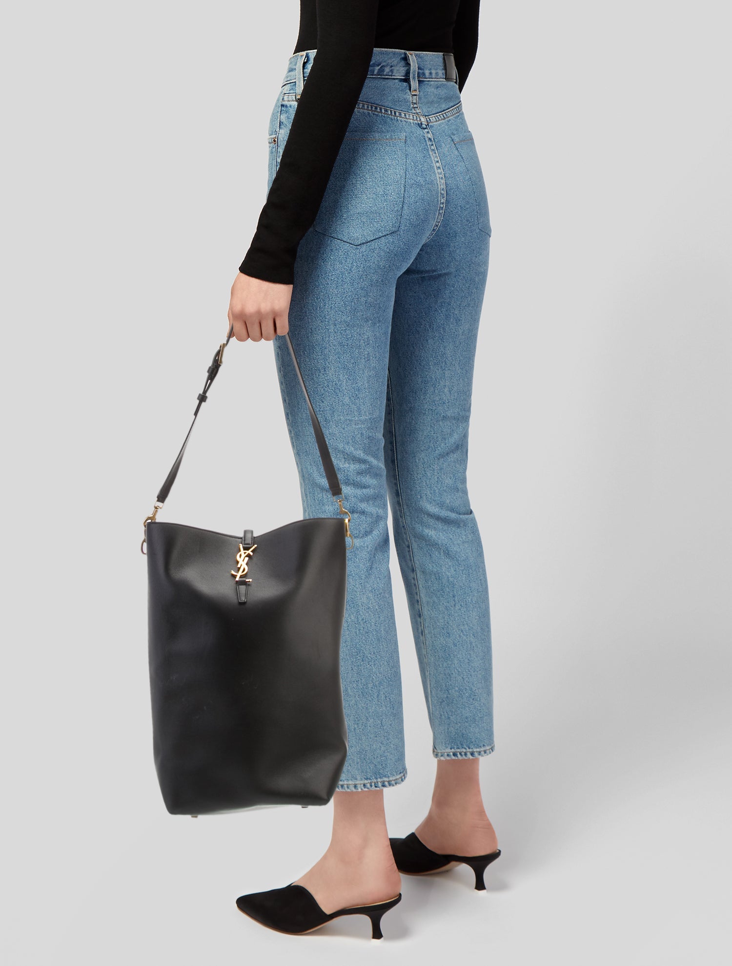 Saint Laurent Leather Le 37 Bucket Bag Long 2024