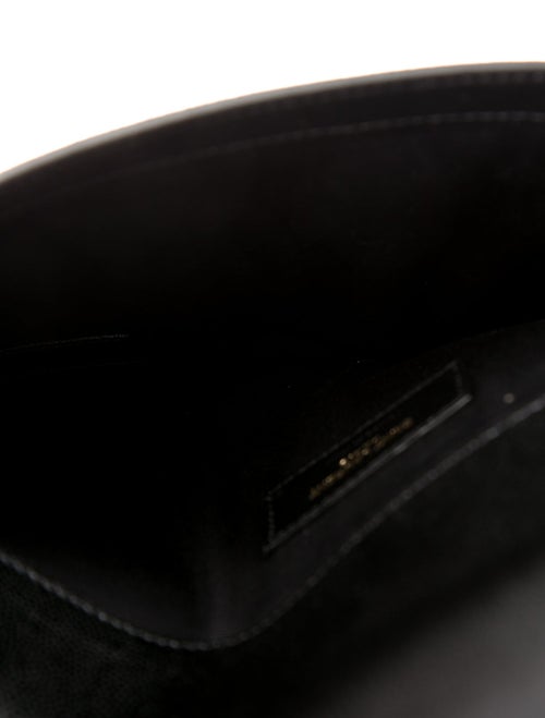 Saint Laurent Signature Uptown 2023