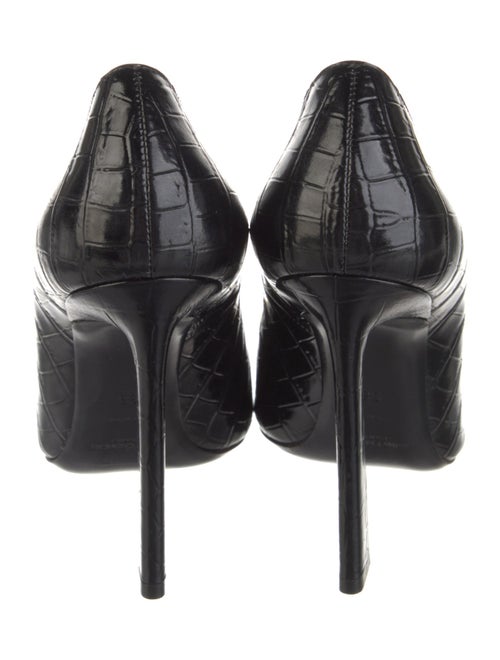 Saint Laurent Leather Pumps