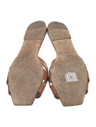 Saint Laurent Leather Flats