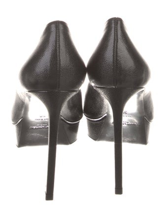 Saint Laurent Leather Pumps